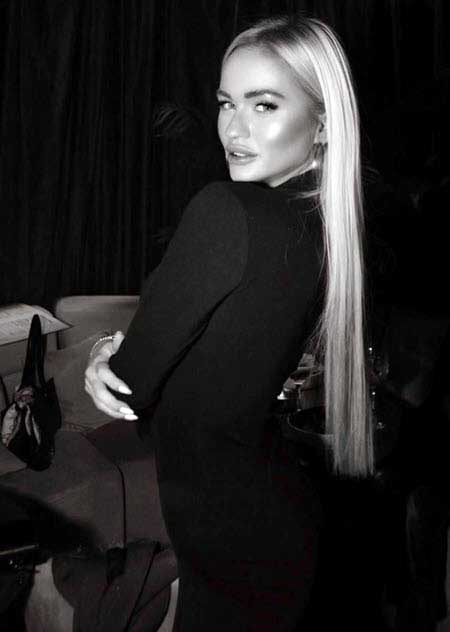 Элина Рахимова продемонстрировала подарки, полученные в день рождения