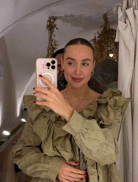 Лиза Полыгалова с женихом хотели пожениться в Сочи 8 марта, но свободных мест в ЗАГСах на этот день нет