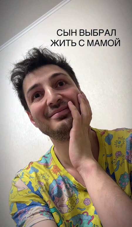 Саша Чepнo с сыном съехали от Йоси на новую квартиру