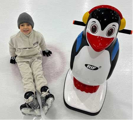 Вика Чуева выплачивает большой долг, взятый на ее имя бывшим мужем Андреем Чуевым