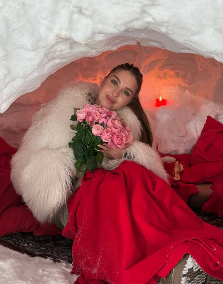 Романтическое свидание Игоря Григорьева и Кати Квашниковой в снежной пещере