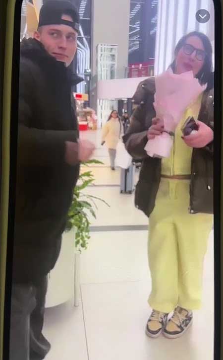 Приключения Саши Чepнo в Новосибирске, куда она летала к «жениху»