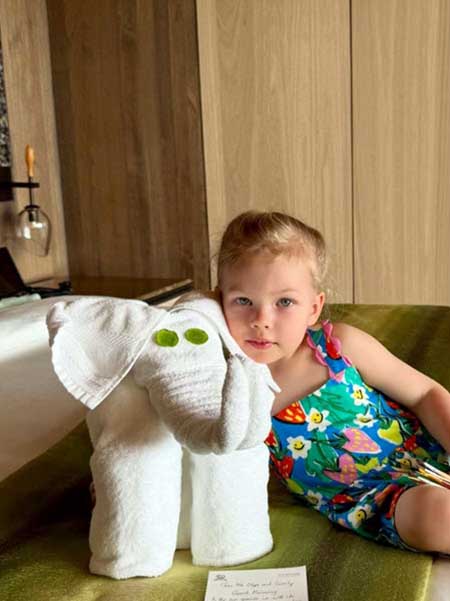 Бородина с мужем и Орлова с мужем и дочкой отдыхают на Мальдивах