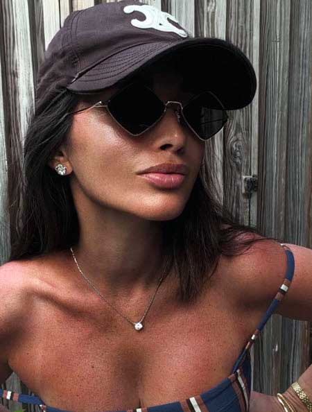 Бородина с мужем и Орлова с мужем и дочкой отдыхают на Мальдивах