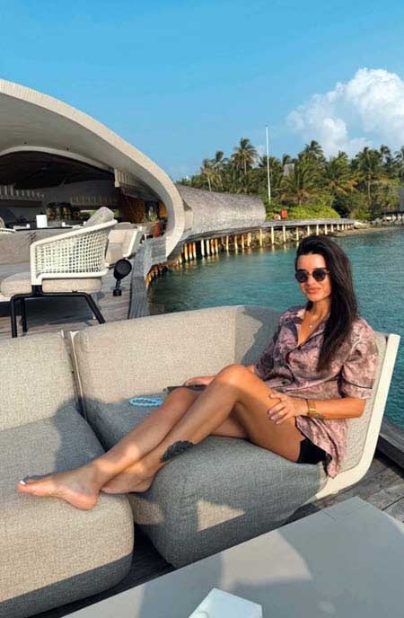 Бородина с мужем и Орлова с мужем и дочкой отдыхают на Мальдивах