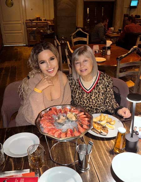 Свежие фото бывших участников проекта