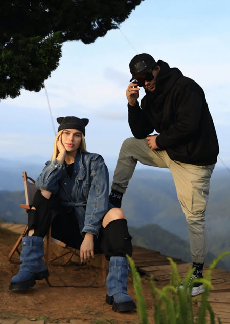 Свежие фото бывших участников проекта