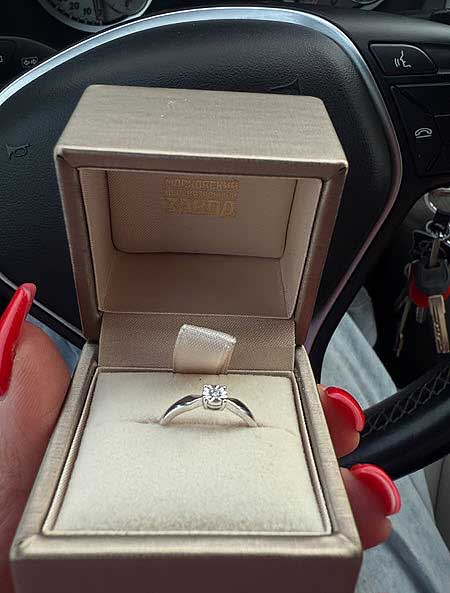 Клава Безверхова получила предложение выйти замуж