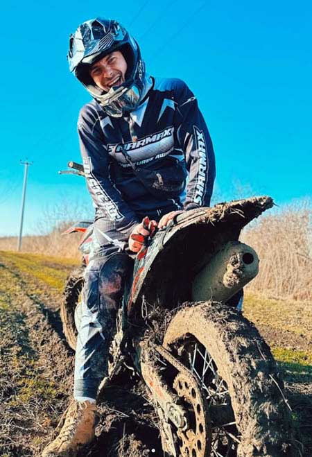 Свежие фото бывших участников проекта