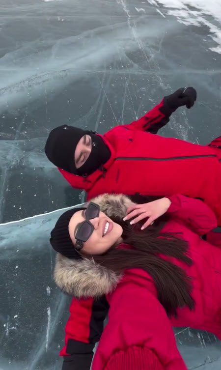 Алена Савкина помирилась с гражданским мужем и отправилась с ним на Байкал