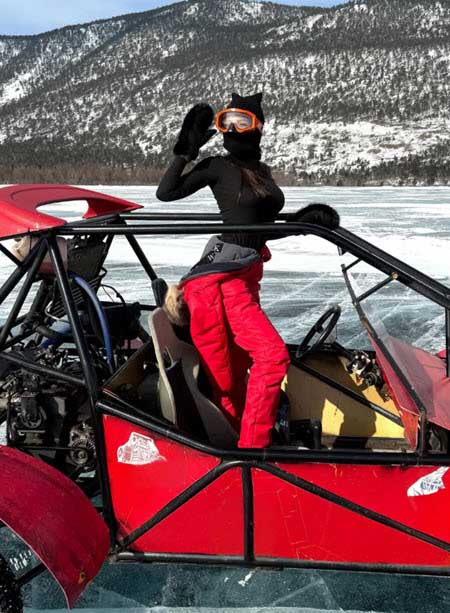 Поездка на Байкал для Алены Савкиной завершилась серьезной травмой