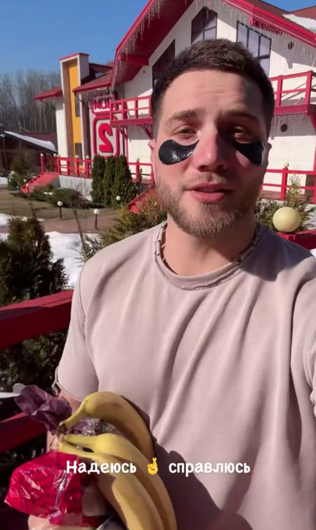 Владимир Балан отлично справился с ролью няни для сына Клавы