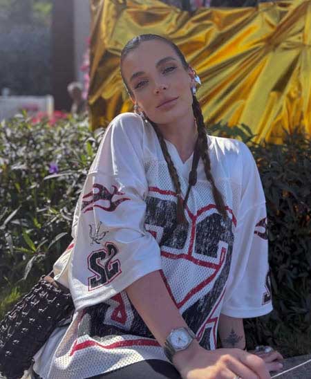 Новости с поляны от Прель про психологическое состояние Элины, и новости от Фиткевич про то, как Гуранда проснулся в постели с девушкой по имени Жанна