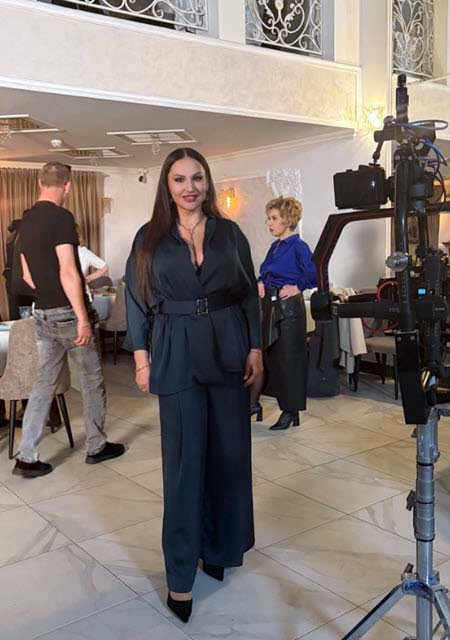 Новости с поляны от Прель про агрессивного Руслана Асланова и новости от Фиткевич про то, как Балан заказал доставку цветов в Китае для Элины