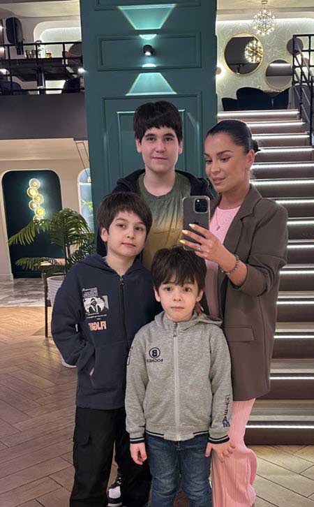 Старший сын Тиграна Салибекова и Юли Колисниченко получил паспорт