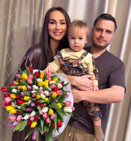 Свежие фото детей бывших участников проекта