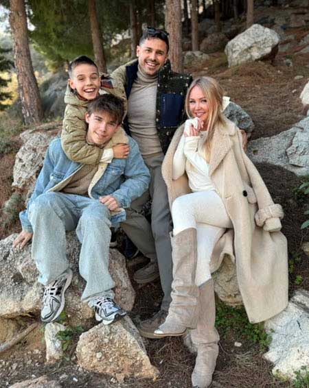 Свежие фото детей бывших участников проекта