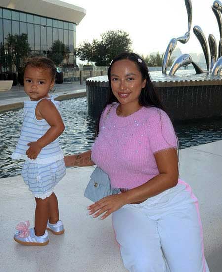 Свежие фото детей бывших участников проекта