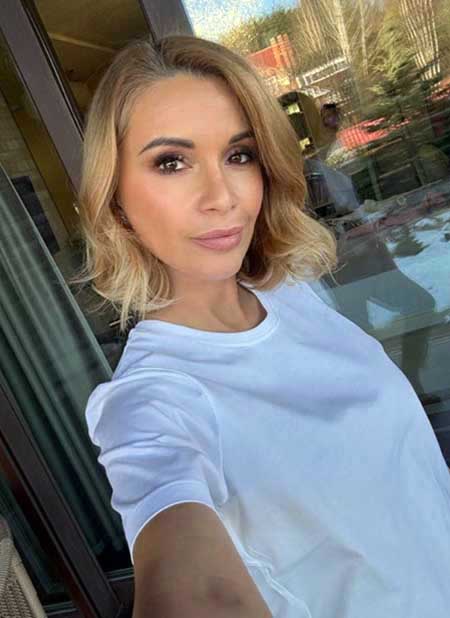 Свежие фото ведущих проекта Дом 2