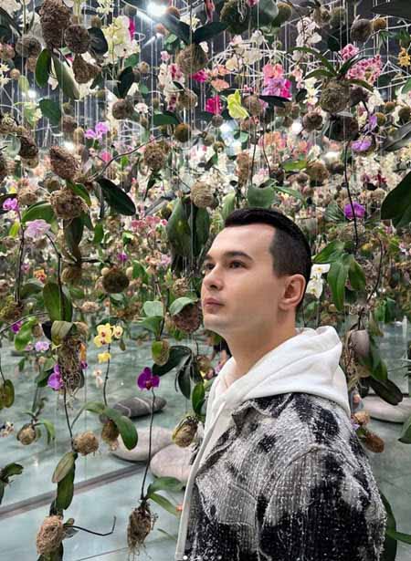 Свежие фото ведущих проекта Дом 2