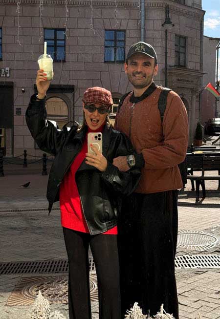 Лиза Полыгалова и ее жених Андрей подали заявление в ЗАГС на выездную регистрацию