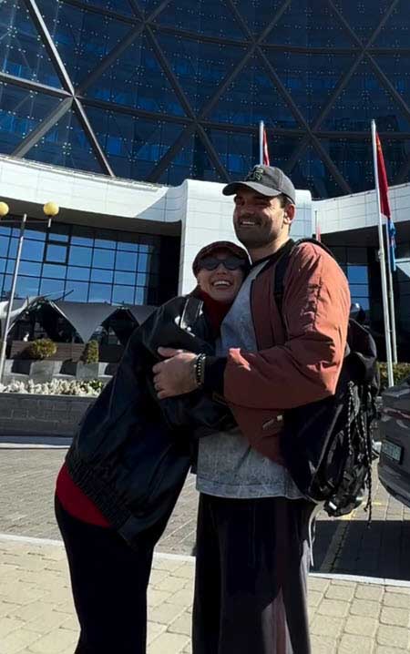 Лиза Полыгалова и ее жених Андрей подали заявление в ЗАГС на выездную регистрацию