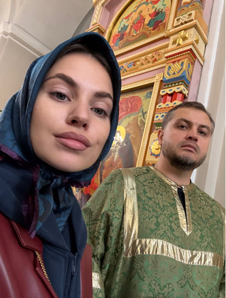 Саша Артемова в гневе – подписчики мало отправляют ей сердечек, огоньков и приятных слов