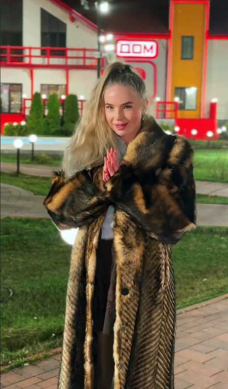 Два психолога проекта Светлана Прель и участница Даша Обирина обменялись «комплиментами» в адрес друг друга