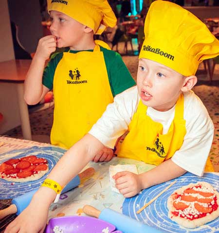 Старшему сыну Андрея и Кристины Черкасовых исполнилось 6 лет