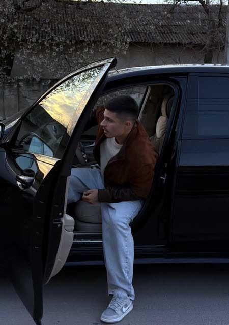 Никита Гуранда ответил на вопросы, которые были в основном про Кристину