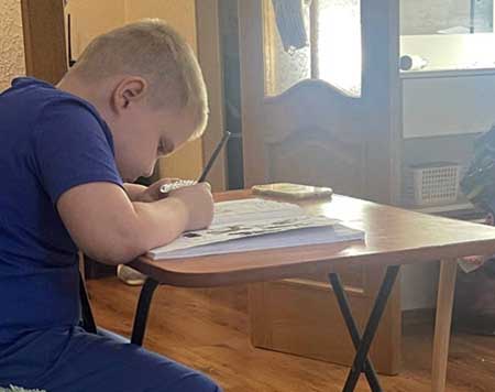 Саша Чepнo считает, что ни в чем не виновата, ее подставили хейтеры, они вызвали опеку и полицию: «Нет, ребят, моей вины в этом нет»