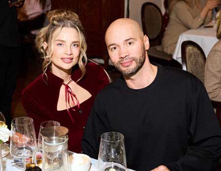 Свежие фото ведущих проекта Дом 2