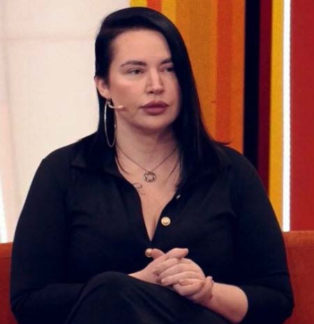 Саша Чepнo сломала ногу