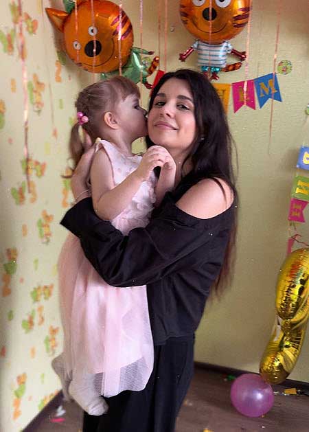 Старшей дочери Алианы Устиненко исполнилось 3 года