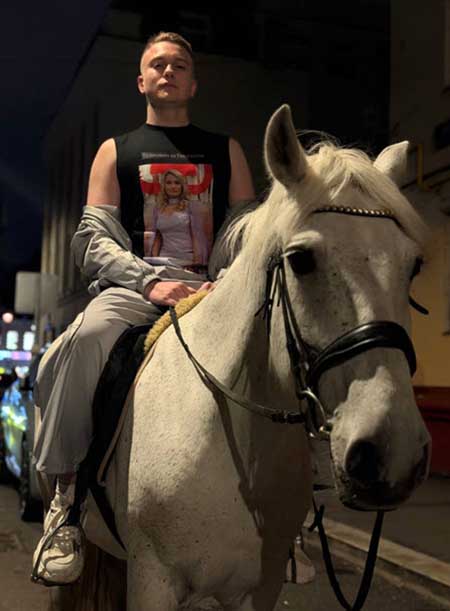 Свежие фото бывших участников проекта 